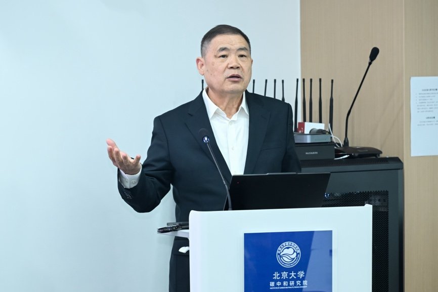 科学回答了建设什么样的长期执政的马克